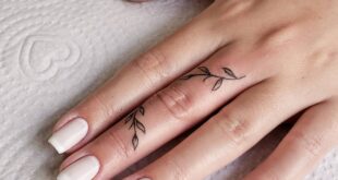 finger tattoos