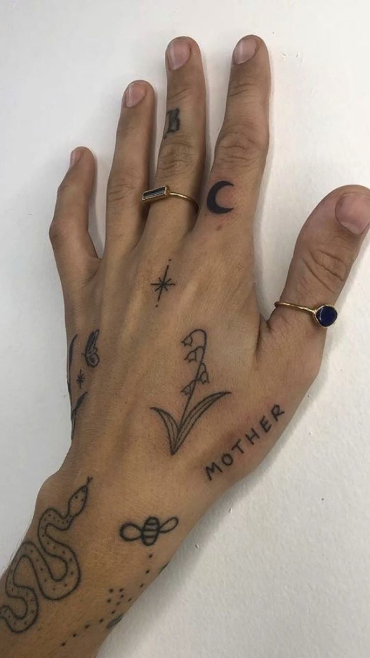 finger tattoos