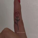 finger tattoos