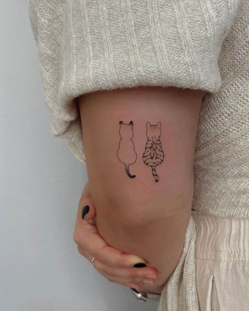 Minimalistic Ink: Exploring the Beauty of Simple Tattoos