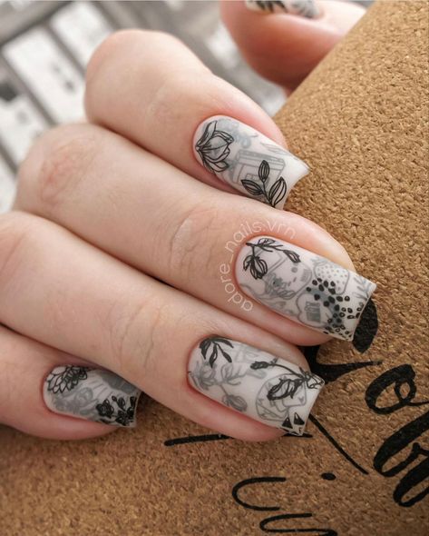 Revolutionizing Nail Art: The Rise of Tattoo Nails