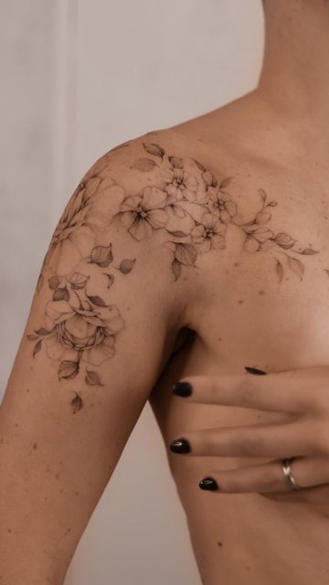 shoulder tattoos for women