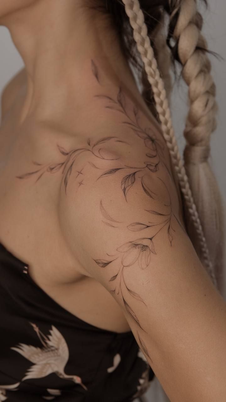 Stylish and Feminine: The Best Shoulder Tattoo Ideas for Women