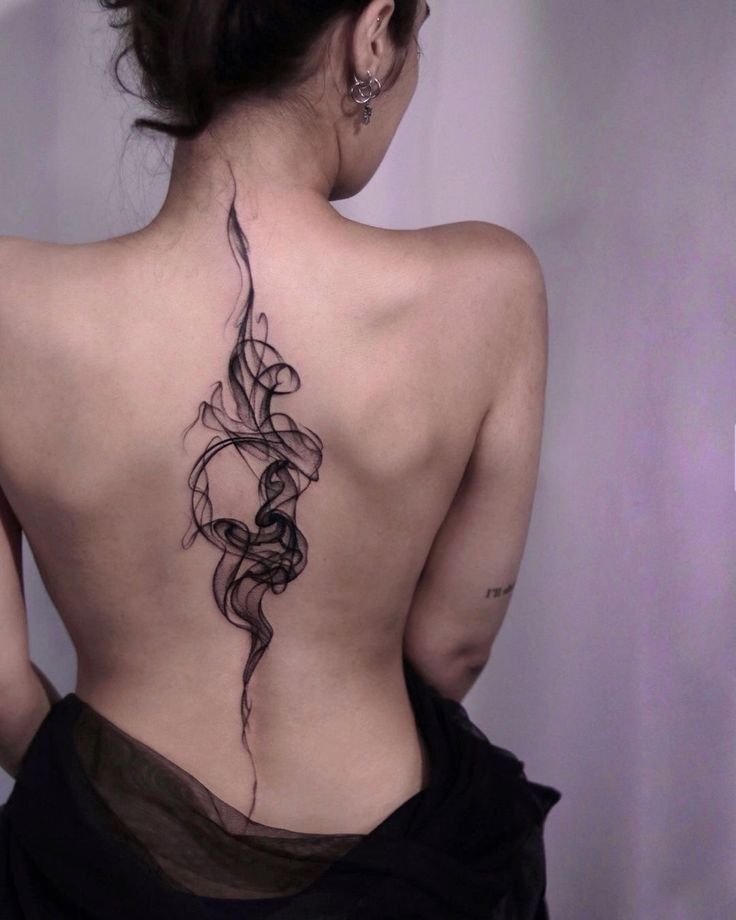 The Allure of Spine Tattoos: A Trendy and Elegant Choice for Women