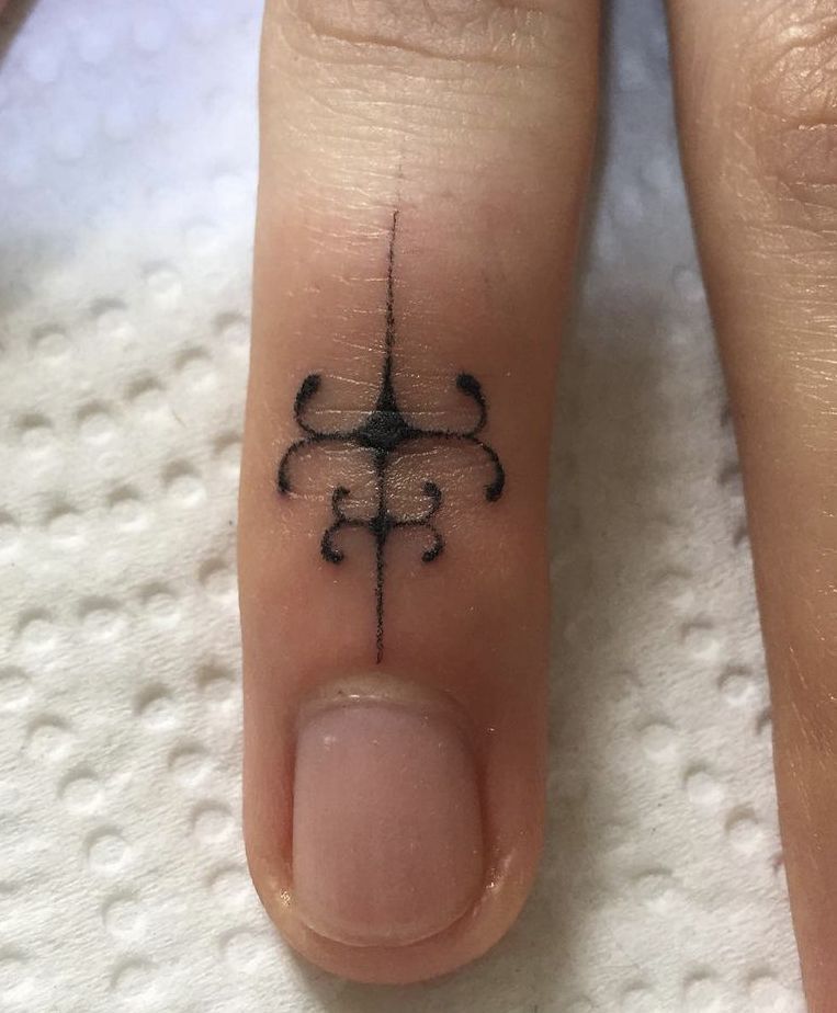 The Art of Finger Tattoos: Small but Meaningful Body Art