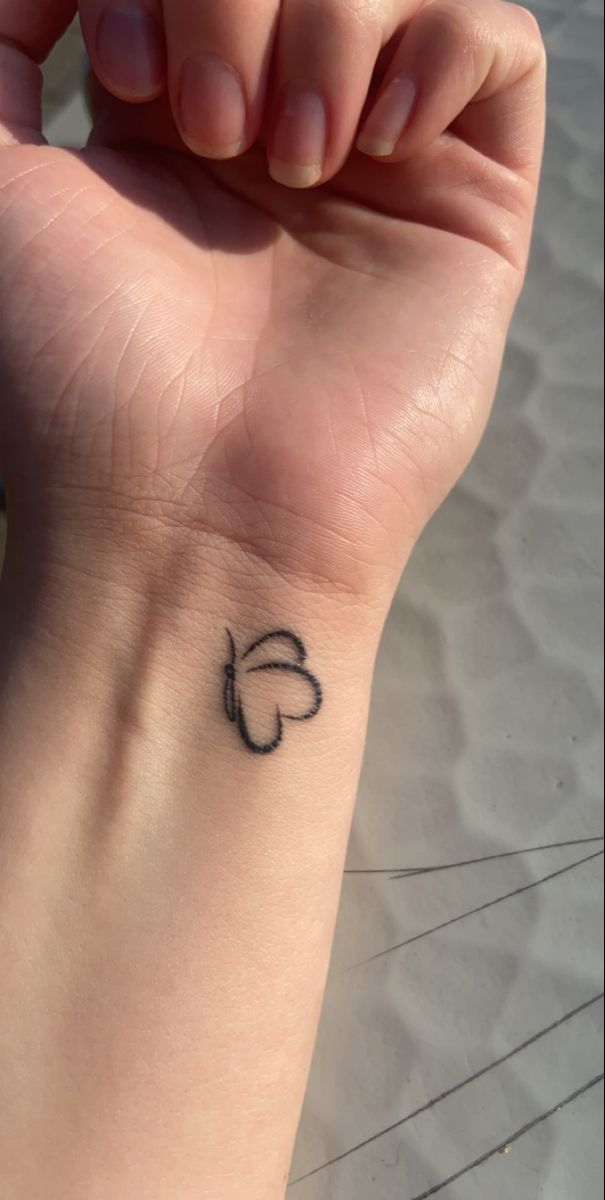 The Art of Hand Tattoos: Making a Bold Statement