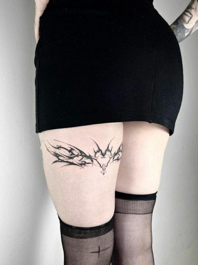 The Beauty and Boldness of Leg Tattoos: A Look at Stunning Designs and Meaningful Ink