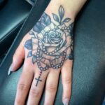 hand tattoos for women