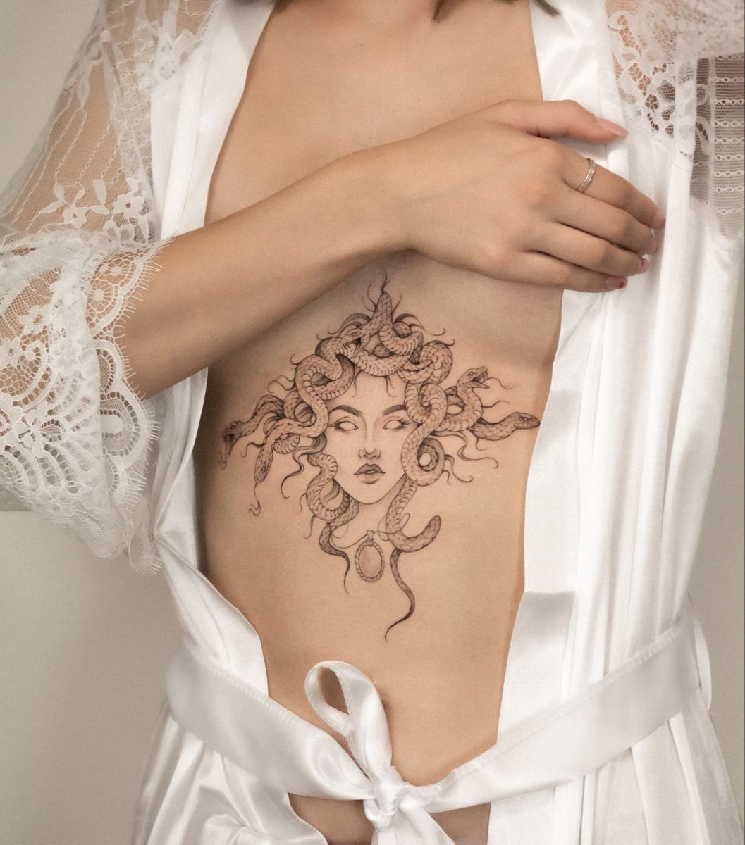 The Beauty and Power of a Medusa Tattoo: Mythological Symbolism and Aesthetic Appeal