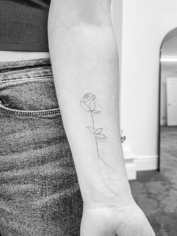 The Beauty of Fine Line Tattoos: A Delicate and Elegant Art Form