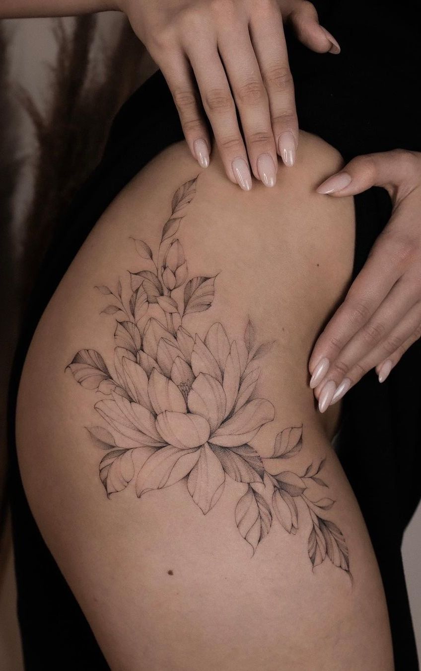 The Beauty of Flower Tattoos: Meaning, Placement, and Design Ideas