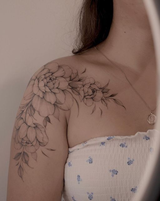 The Beauty of Shoulder Tattoos: Why they’re the Perfect Choice for Women