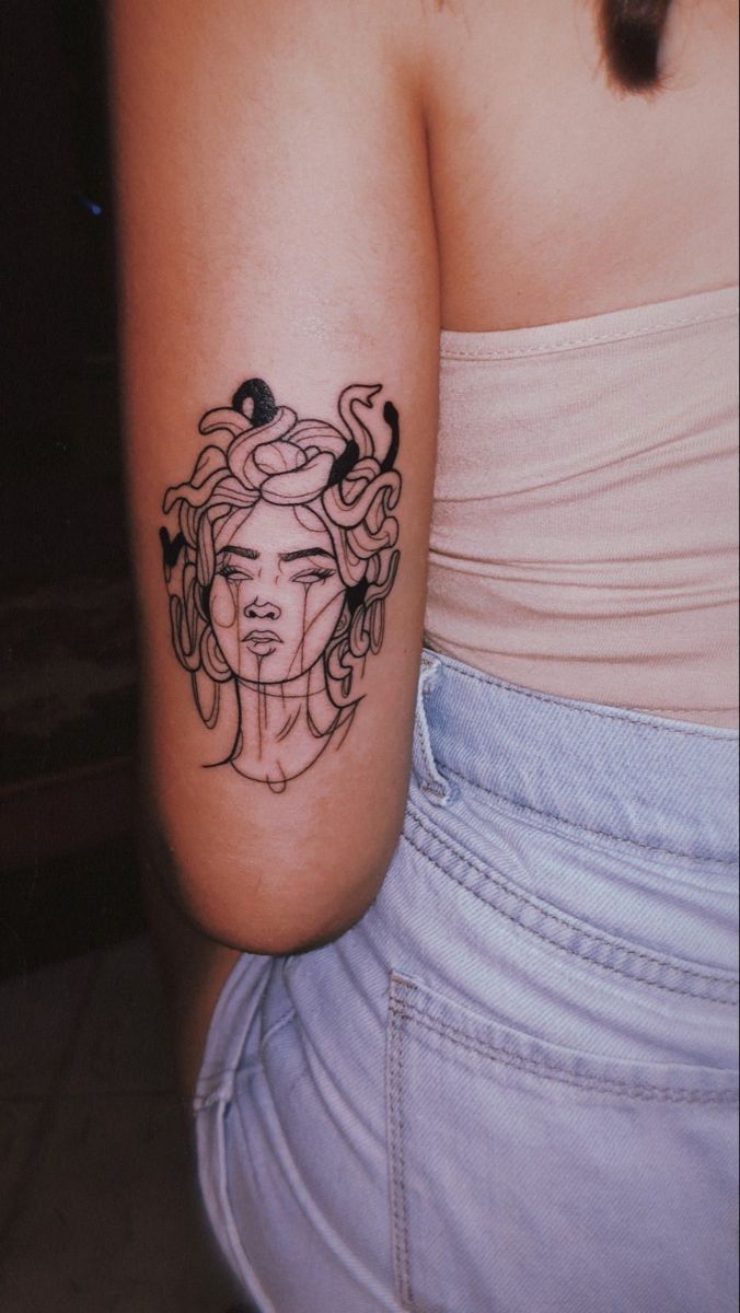 The Intriguing Mythology Behind Medusa Tattoos: Exploring the Symbolism and Meaning