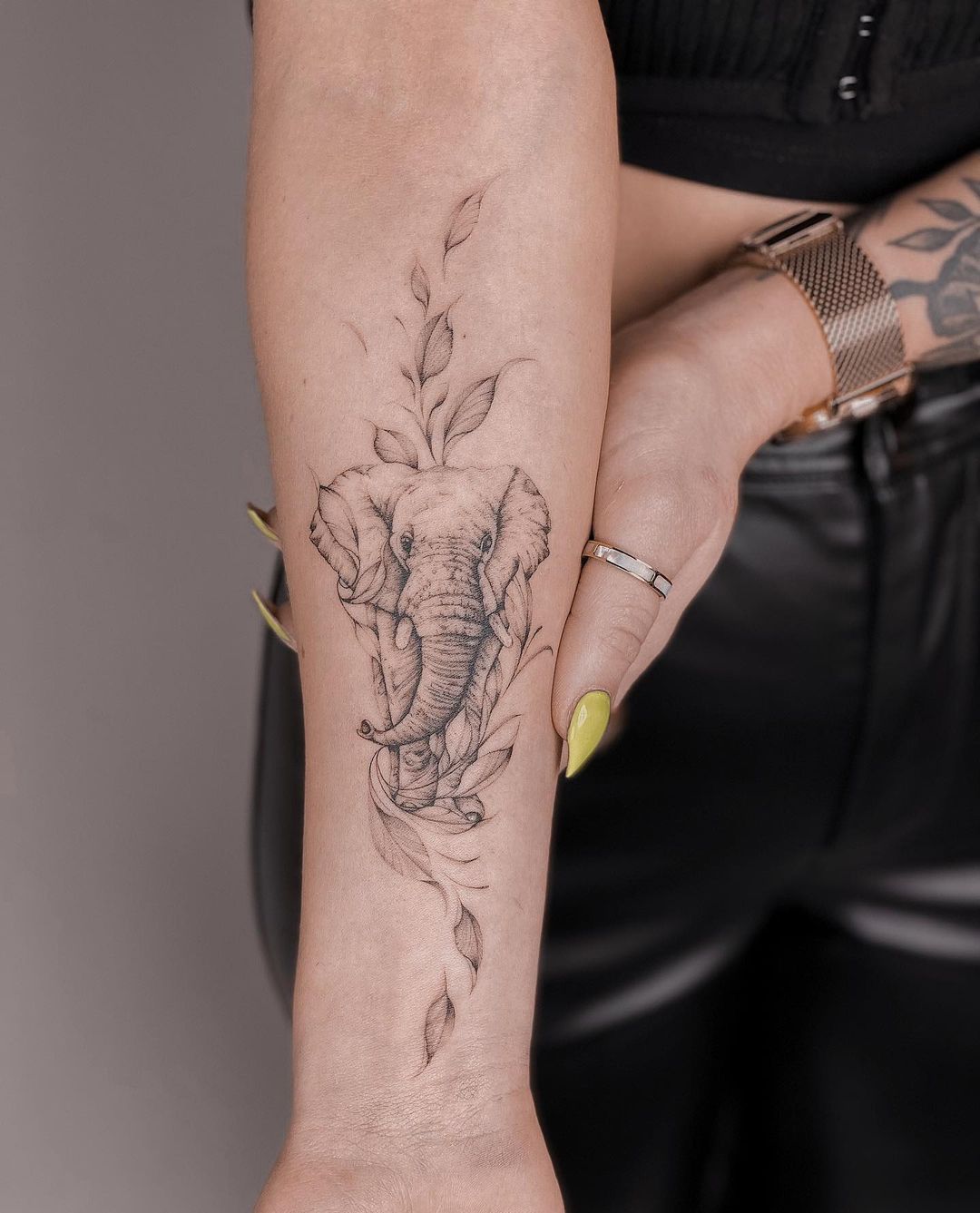 The Majestic Elephant: Exploring the Symbolism and Beauty of Tattoo Elephants