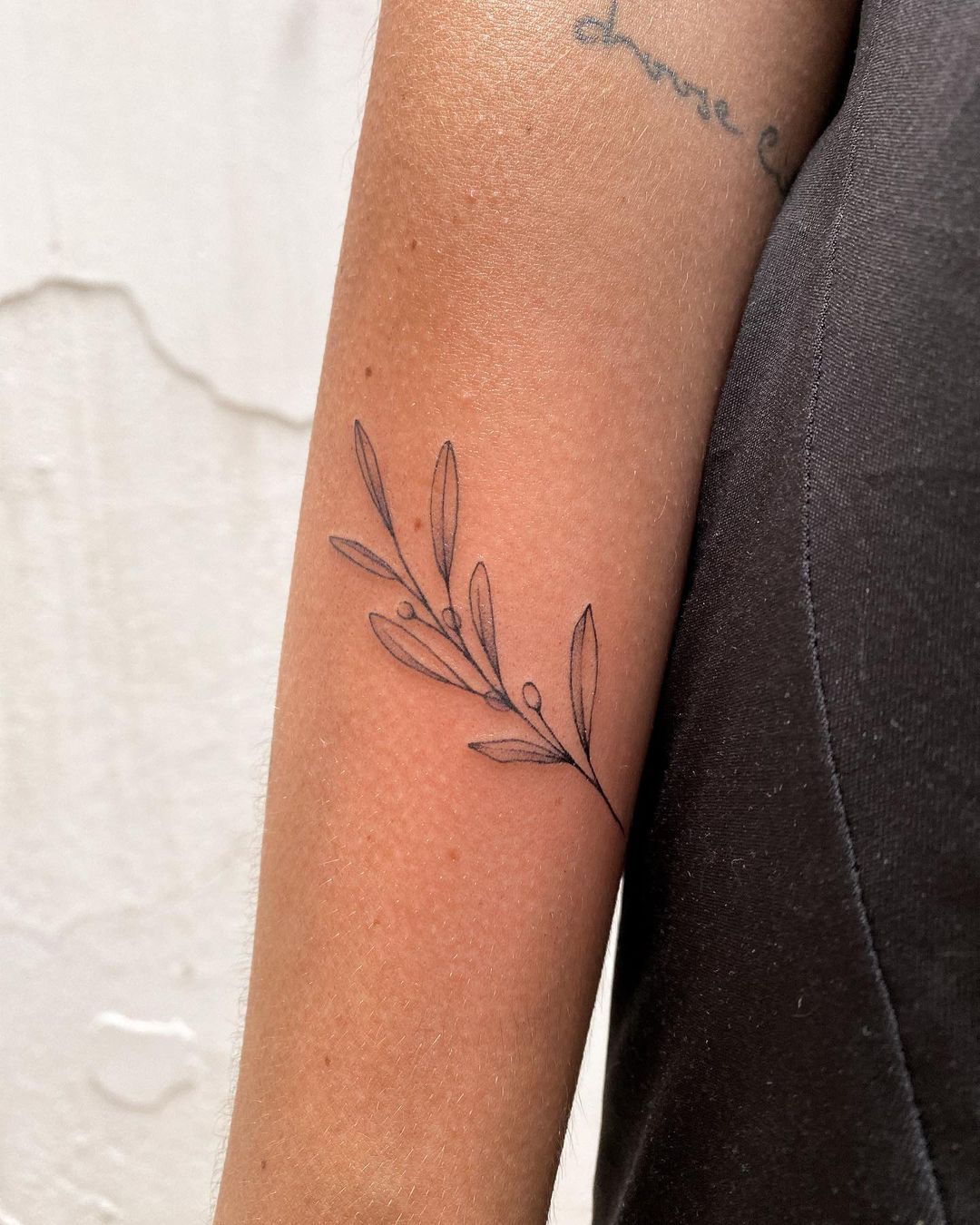 The Meaning Behind Arm Tattoos: Expressing Identity Through Ink