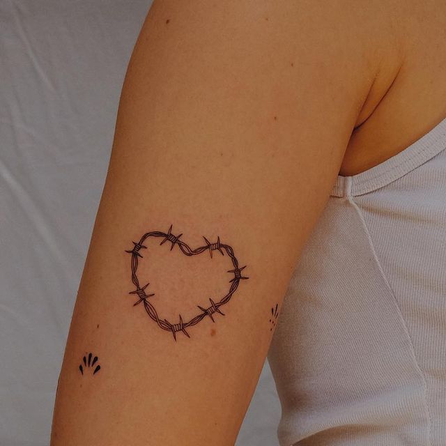 The Meaning Behind the Tattoo Heart: Symbolism and Significance