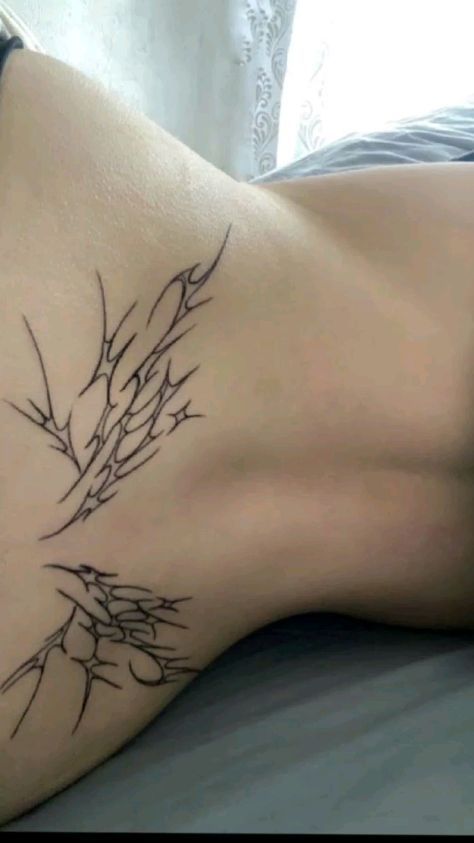 The Rise of Back Tattoos: Exploring the Growing Trend of Intricate Designs on the Spine