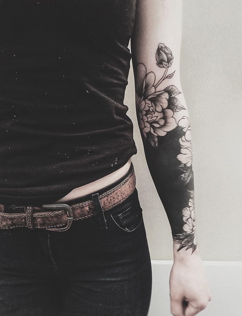 The Rise of Blackout Tattoos: A Bold and Beautiful Trend in Body Art