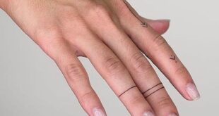 finger tattoos