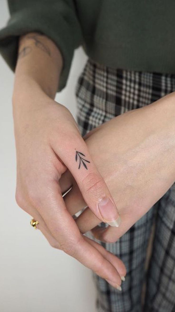 The Rise of Finger Tattoos: Small Pieces of Ink Making a Big Statement