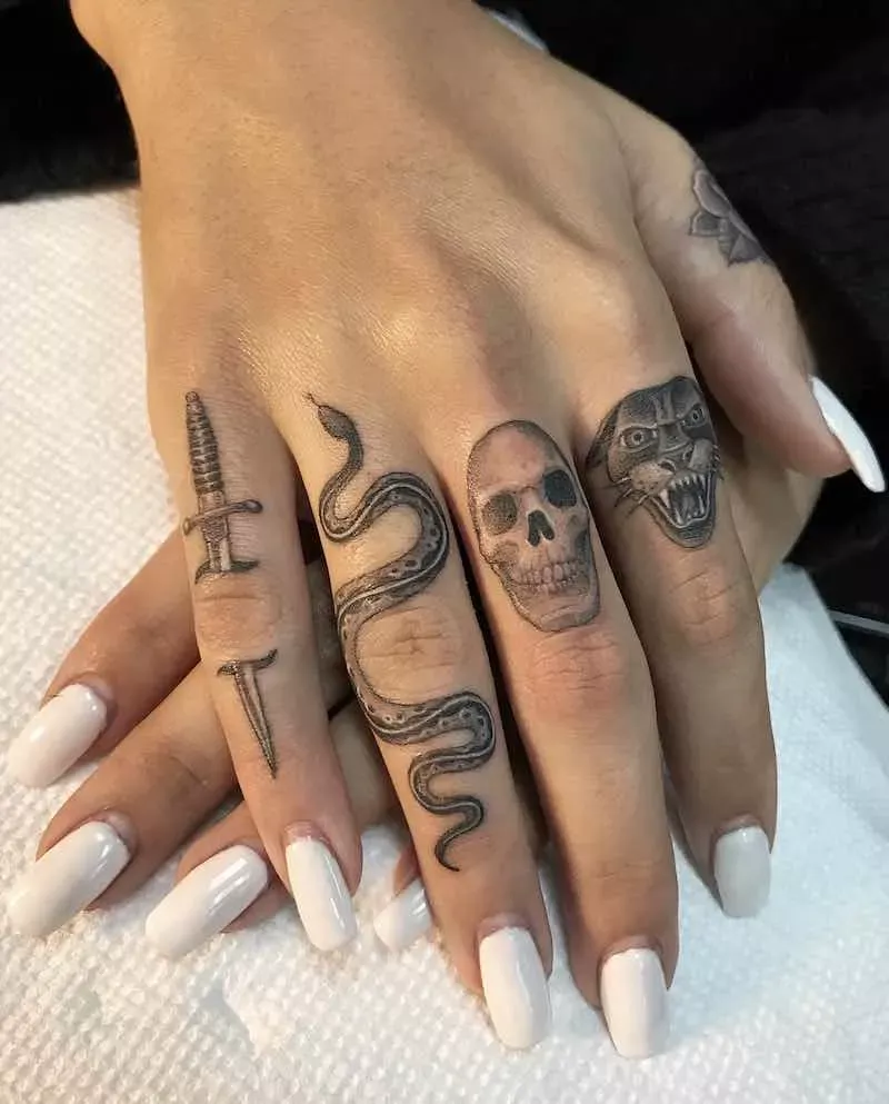 finger tattoos