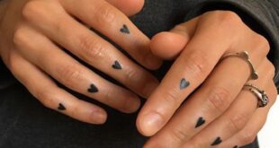 finger tattoos