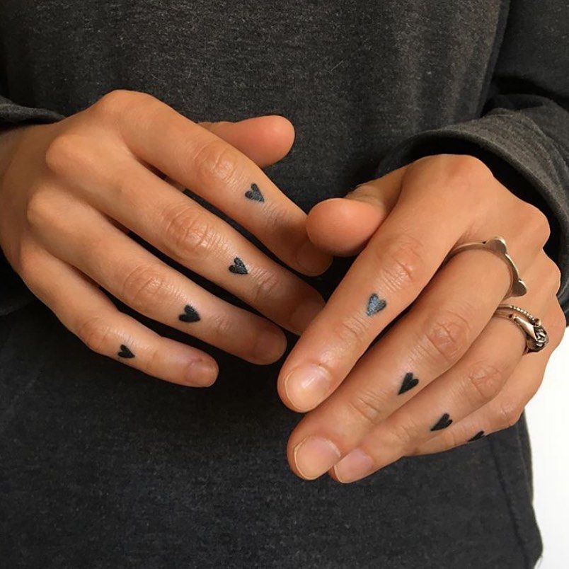 finger tattoos