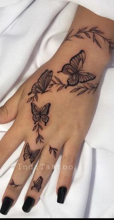 The Rise of Hand Tattoos: Why They’re Trending Now