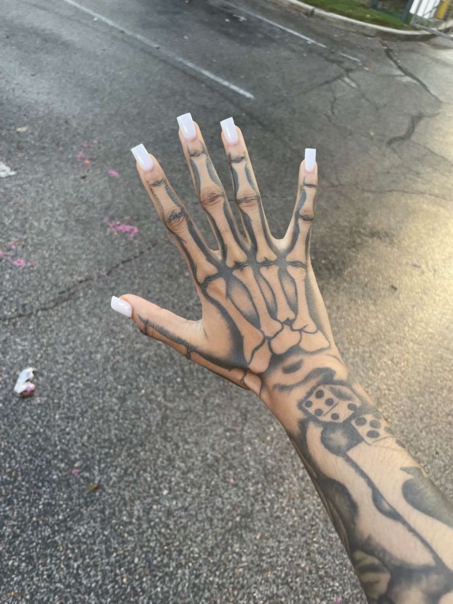 hand tattoos for women