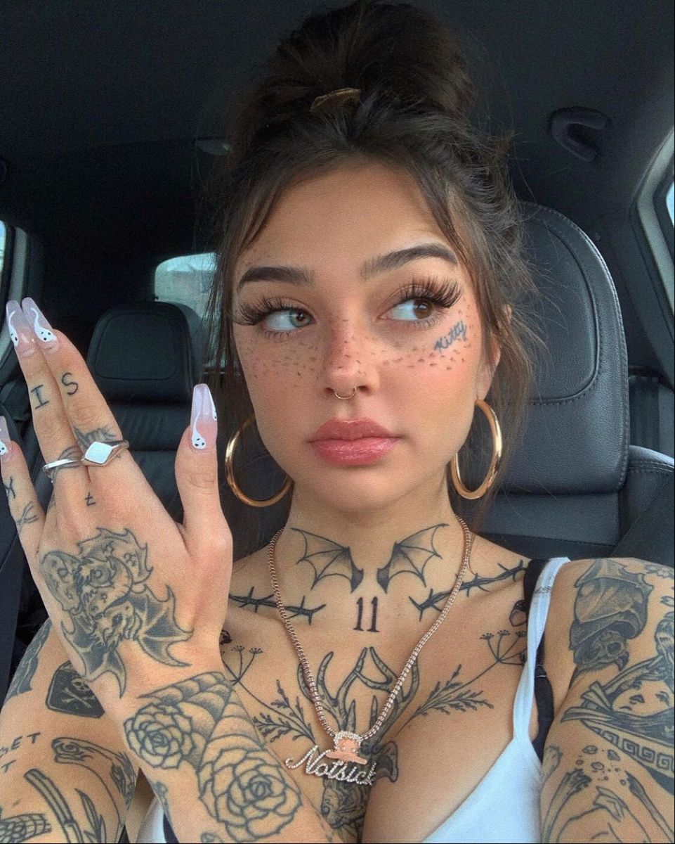 neck tattoos women