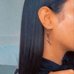 neck tattoos women