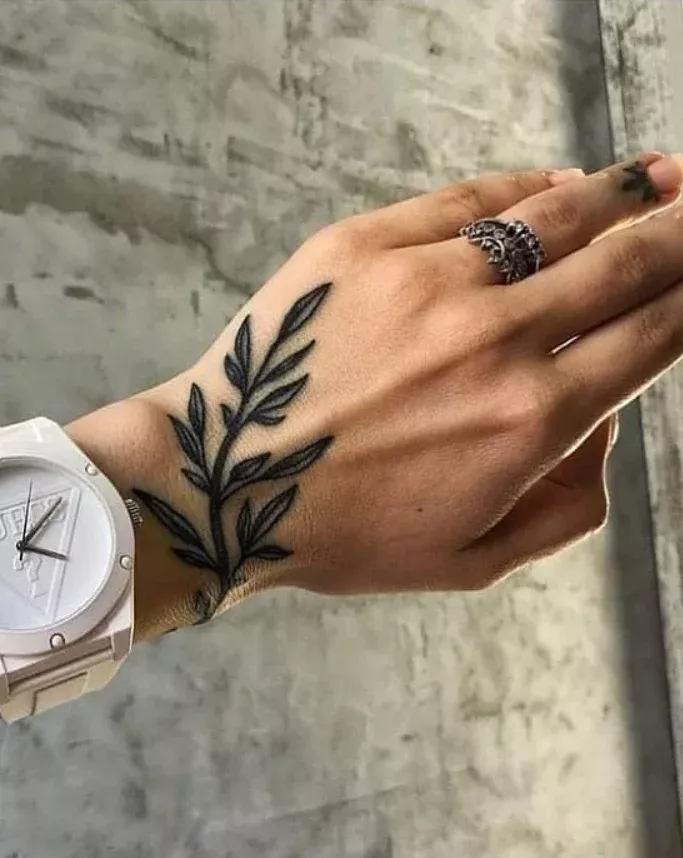 The Rise of Tattoo Hands: A Growing Trend in Body Art