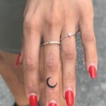 finger tattoos