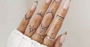 finger tattoos