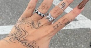 hand tattoos for women