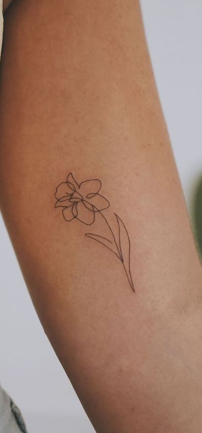 The Timeless Beauty of Flower Tattoos: Symbolism and Style