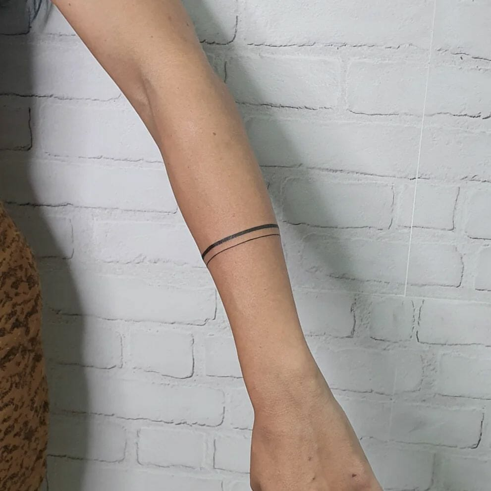 The Trendy and Timeless Appeal of Tattoo Bracelets: A Fashion Must-Have