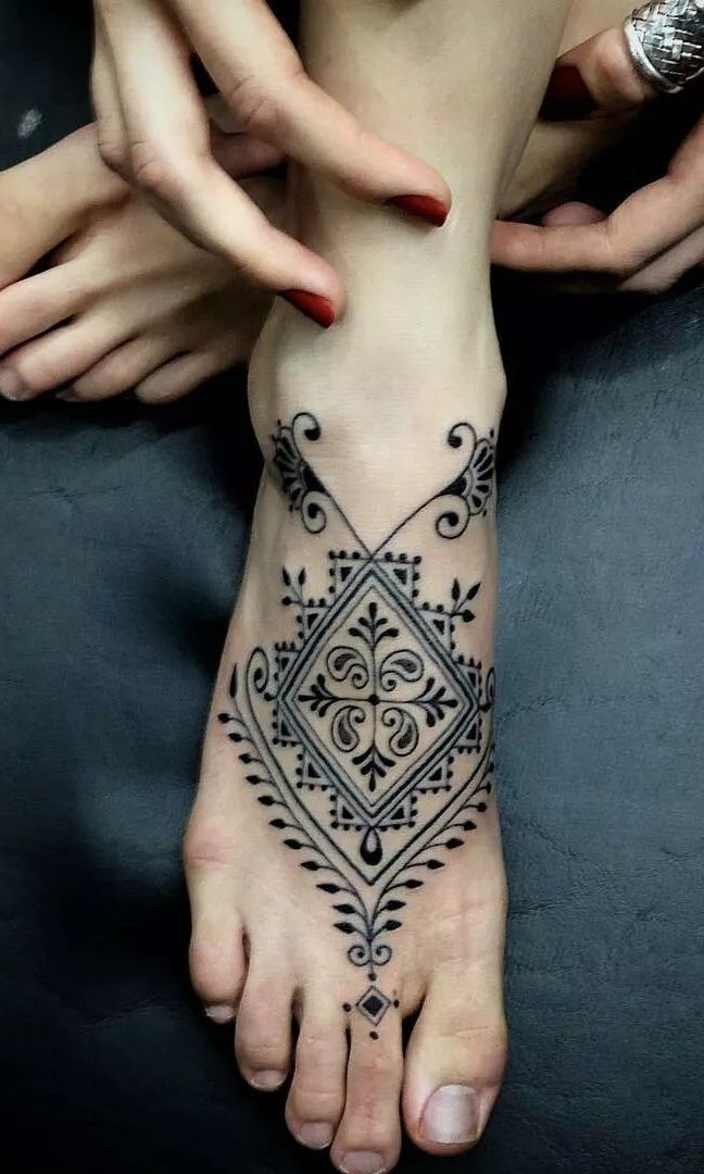 foot tattoo