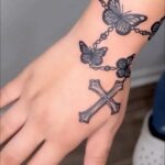 hand tattoos for women