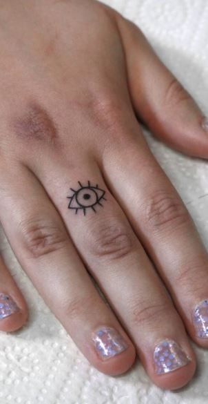 finger tattoos