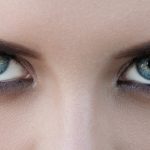 Blaue Augen schminken: Tipps für das perfekte Make-up