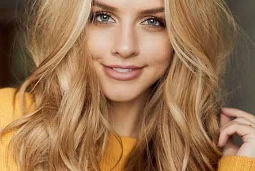 Viele Leute denken, dass blonde Haarfarbe die attraktivste und
