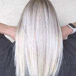 graue haarfarbe, grau blonde mittellange glatte haare | Haarfrisuren  |  Frauen Haare