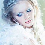 Schöne Eis-Königin mit Winter Make-up Standard-Bild - 11673182