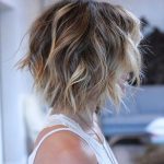 10 Stilvolle Kurze Haarschnitte für Dicke Haare: Frauen, die Kurze