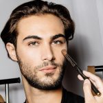 Immer mehr Männer interessieren sich für Gesichtspflege - aber auch für Make -up?