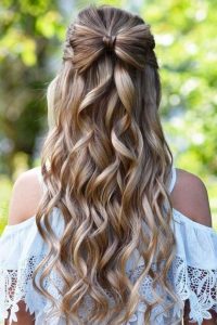 Prom Frisuren für sehr lange Haare #festliche #locken #festlichefrisuren  #einfache #einfachefrisuren #stile