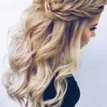 27 Dreamy Prom Hairstyles for A Night Out | hair | Frisuren, Haare
