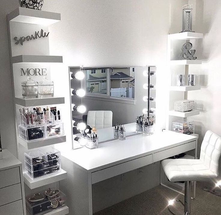 10 Möglichkeiten Ihre Make-up-Waschtischstation zu organisieren Wir haben 10 Ma…