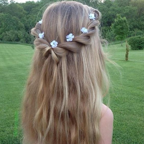 15 Adorable Hairstyles for Long Hair